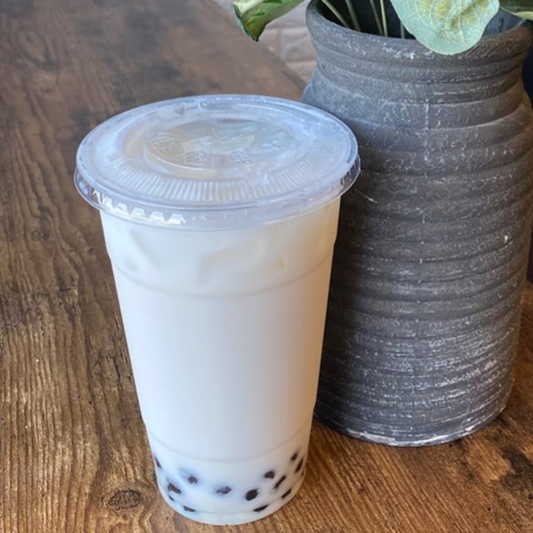 Milk Tea Delights: A Refreshing Vietnamese Beverage
